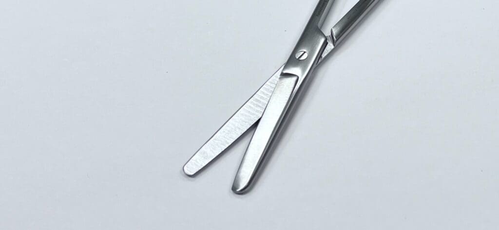 OPERATING SCISSORS BLUNT/BLUNT - American Surgical Specialties Company