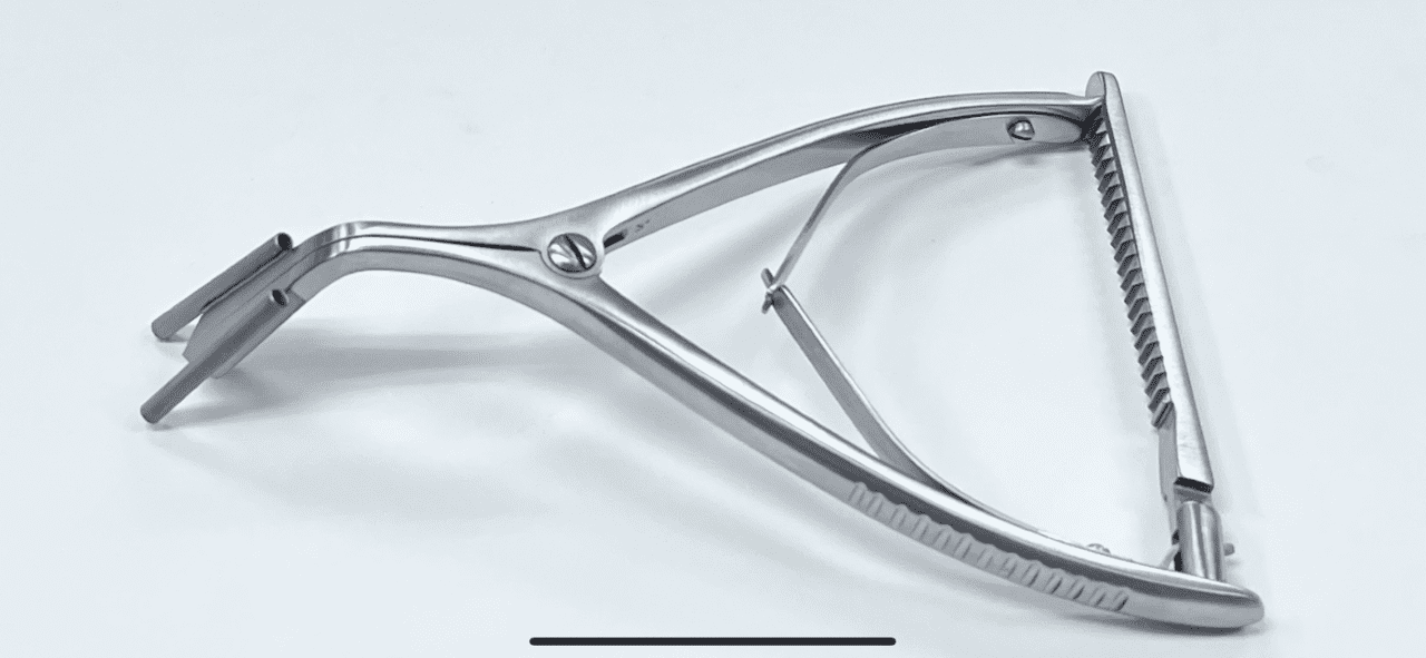 A picture of a WEINRAUB TYPE JOINT AND CALCANEAL SPREADER, a metal frame with a handle on it.