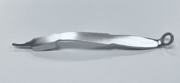 A KNEE RETRACTOR, POSTERIOR STABILIZING, MECKEL TYPE handle on a white surface.