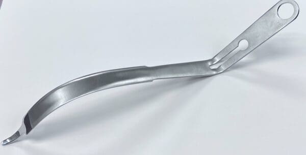 A APC TYPE HIP RETRACTOR, SINGLE PRONG on a white surface.