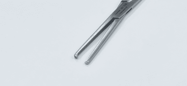 A close-up of a Rochester Ochsner Forcep, straight.