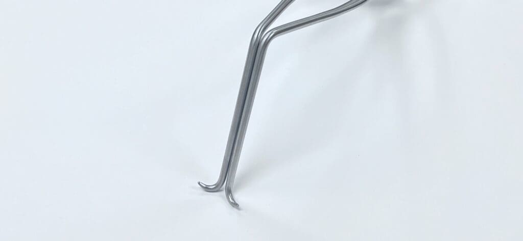 ZELPI RETRACTOR, 4 ZELPI RETRACTOR, 4