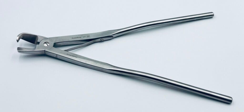 541-251 Coryllos-Bethune Rib Shears