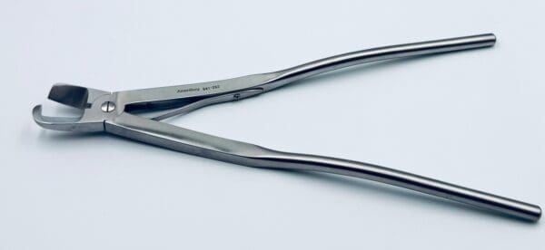 CORYLLOS-BETHUNE RIB SHEARS, LEFT