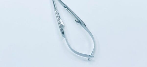 CASTROVIEJO MICRO NEEDLE HOLDER - Image 3