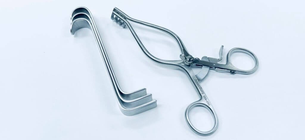 559-050 Henly Carotid Retractor