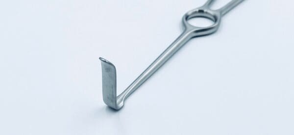 OBWEGESER SOFT TISSUE RETRACTOR - Image 3