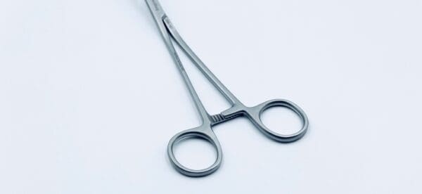 GLOVER COARCTATION CLAMP - Image 3